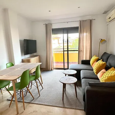 Urban Retreat With Views & Terrace Malaga