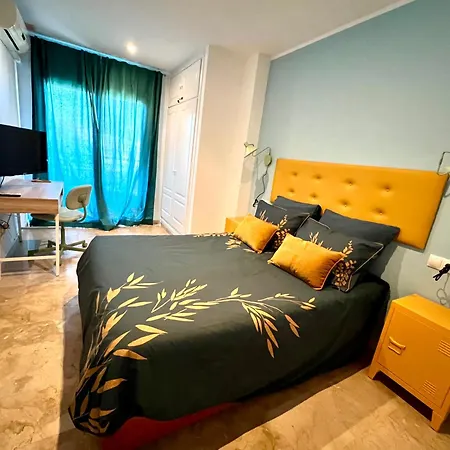 Apartment Urban Retreat With Views & Terrace Malaga