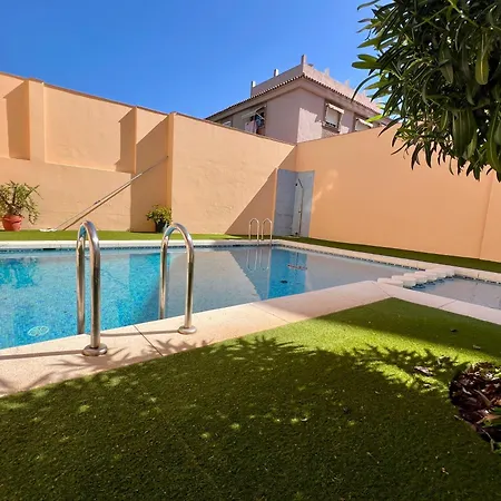 Urban Retreat With Views & Terrace Apartment Malaga