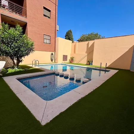 Urban Retreat With Views & Terrace Málaga